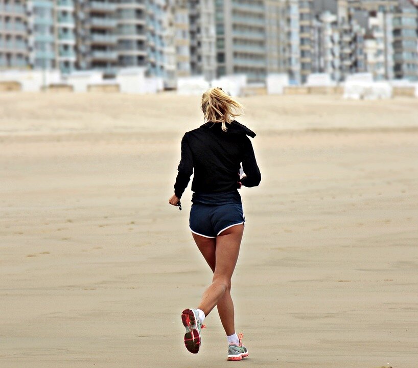 https://pixabay.com/ru/photos/jogger-jog-%D0%BE%D0%B1%D1%80%D0%B0%D0%B7-%D0%B6%D0%B8%D0%B7%D0%BD%D0%B8-%D1%81%D0%BF%D0%BE%D1%80%D1%82-%D0%B4%D0%BE%D1%81%D1%83%D0%B3-3071964/