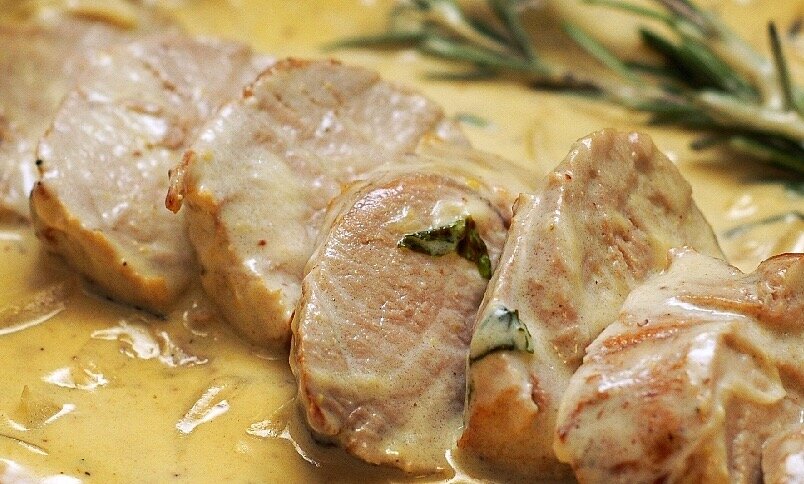 Медальоны в сливочном соусе. Обед № 18. Schweinemedaillons in Sahnesauce