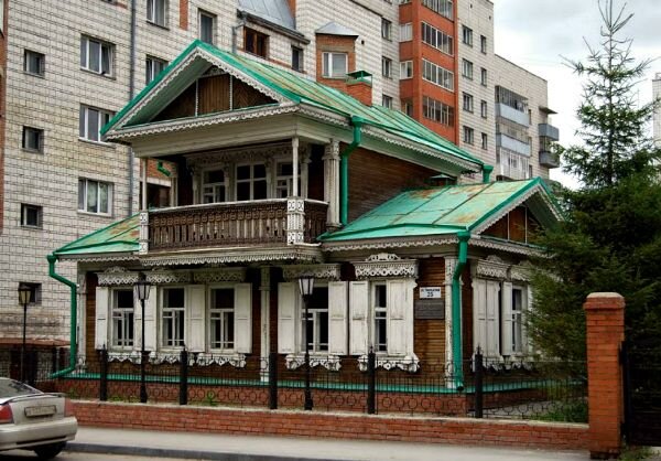 Купеческий дом с мезонином в Новосибирске. 
