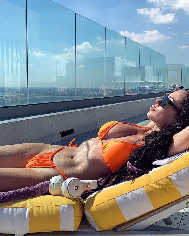 Инстаграм @ninaserebrova