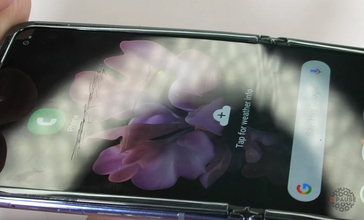 Царапается как обычный пластик