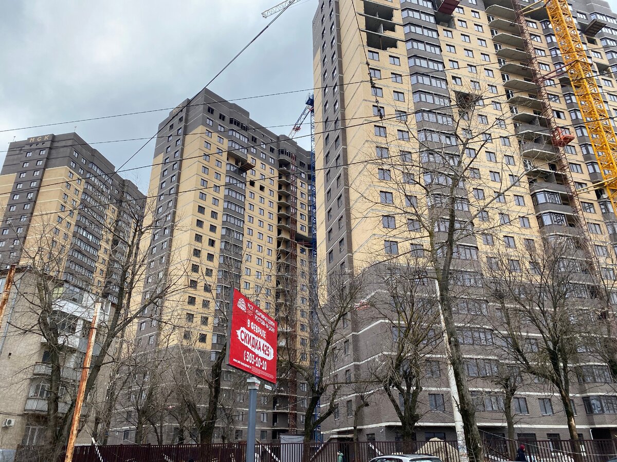 Комплекс состоит из пяти литеров по 25 этажей. (Фото Светланы Жуковой).