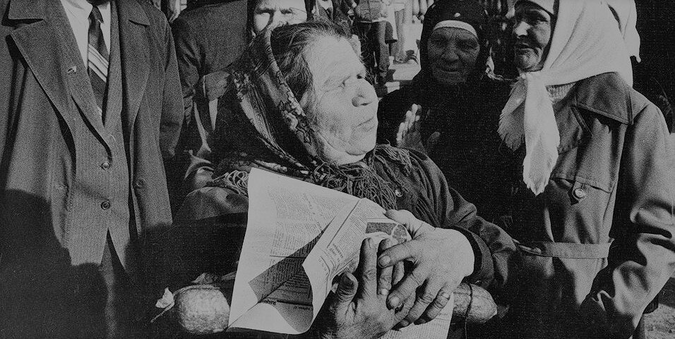 Выдача продуктов пенсионерам