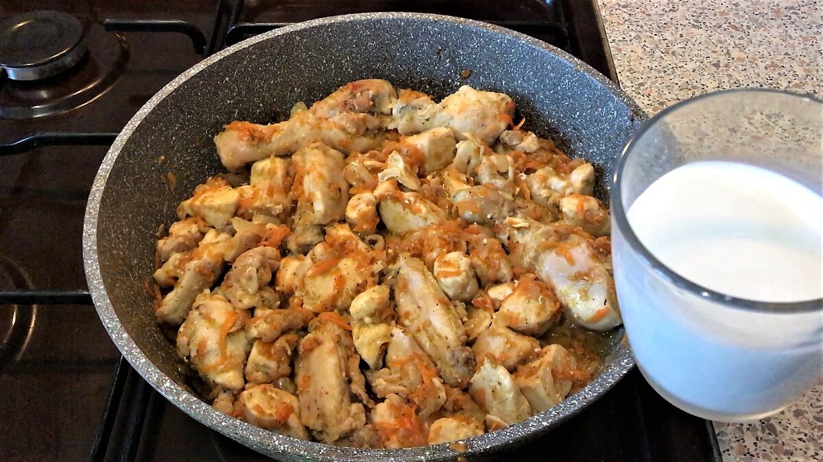 Когда незнаю, что будет на ужин, готовлю это простое блюдо! Курица в сливочном соусе!
