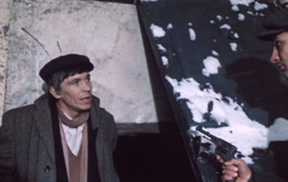 Иван Бортник. Кадр из кинофильма "Место встречи изменить нельзя", 1979 г., режиссер Станислав Говорухин, сценаристы Аркадий Вайнер, Георгий Вайнер, композитор Евгений Геворгян (скриншот)