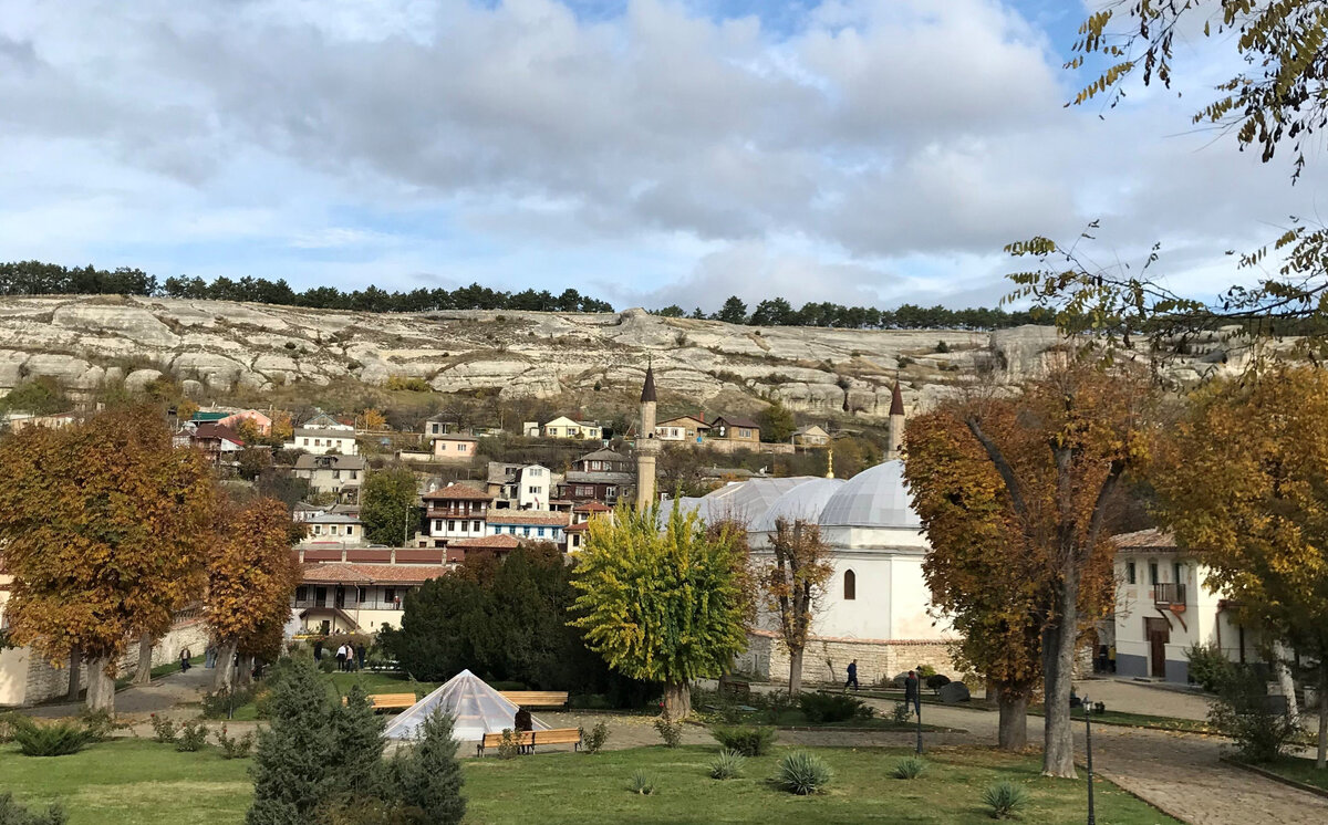 Ханский дворец // Фото: блогеры Лаптева и Жирова 