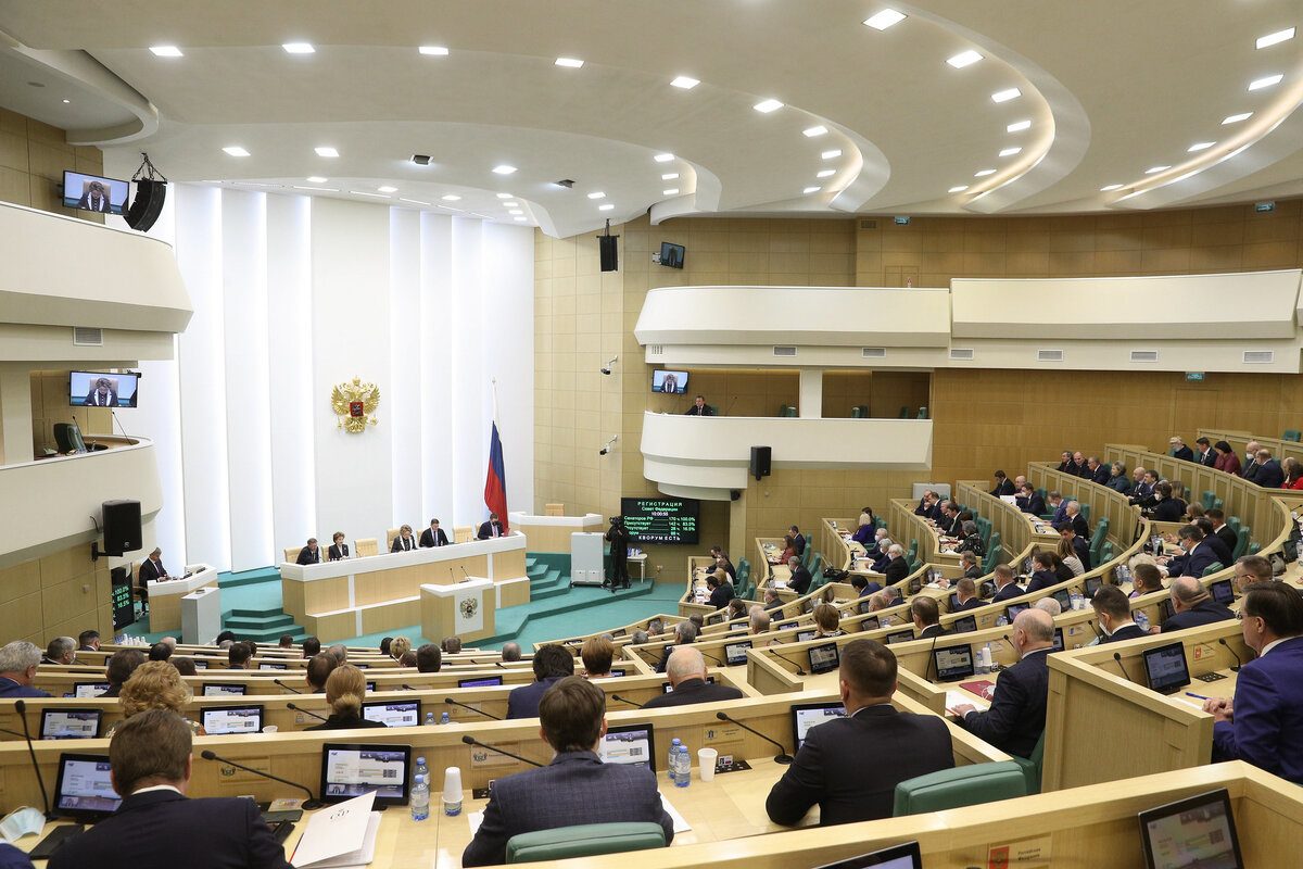 Совет Федерации: На "Правительственном часе" поговорили о развитии ДФО  