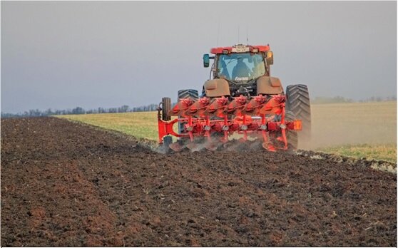 Вспашка на 15 см. Трактор Case IH Puma 210, плуг KUHN MULTI-LEADER 6х45