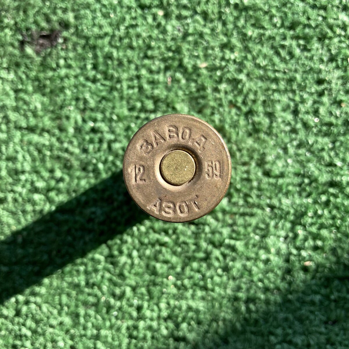 Несмотря на один год выпуска с прошлым патроном маркировка несколько отличается.