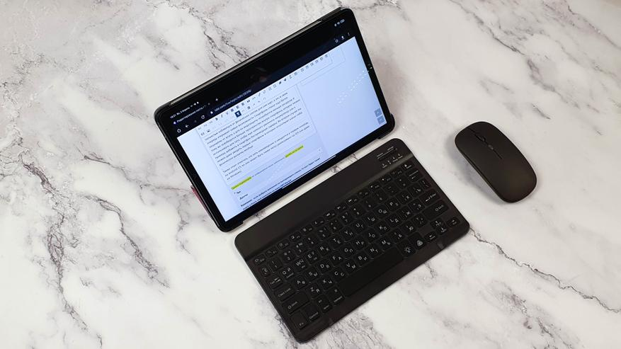 Тип соединения: Bluetooth 3.0 Дальность передачи: до 10 метров
Аккумулятор: 400 mAh
Поддержка системы: IOS, Android, Windows
Габариты: 247.5 х 150 х 5 мм
Особенности: RGB подсветка, энергосберегающий режим