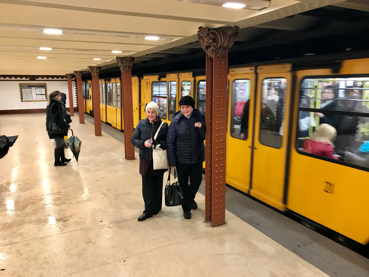 Метро в Будапеште
