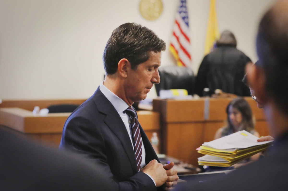 Алекс Горски, гендиректор Johnson & Johnson, после дачи показаний в Верховном суде округа Мидлсекс, штат Нью-Джерси, 27 января 2020 года