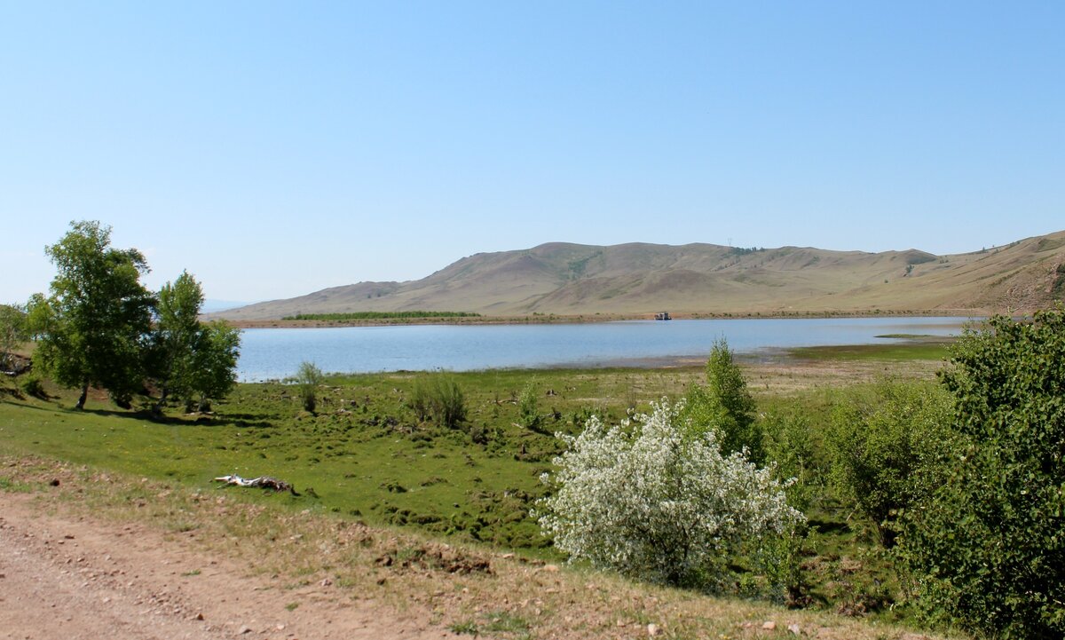 Село калиновка пермского края. Калиновка Азербайджан село. Калиновский пруд. Село Калиновка Масаллинский район Азербайджан. Пруд Калиновский Самарская область.