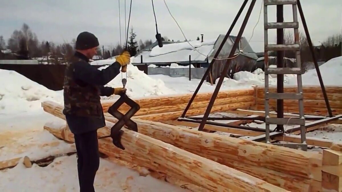 Самодельный кран с использованием мини тали РА Это любопытно.