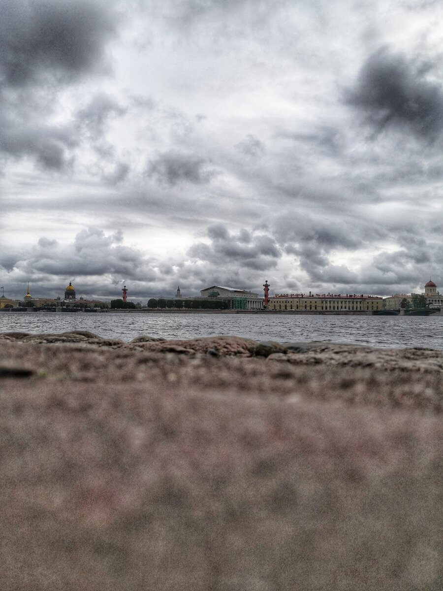 С погодой не очень повезло... хотя таким Питер я еще не видела