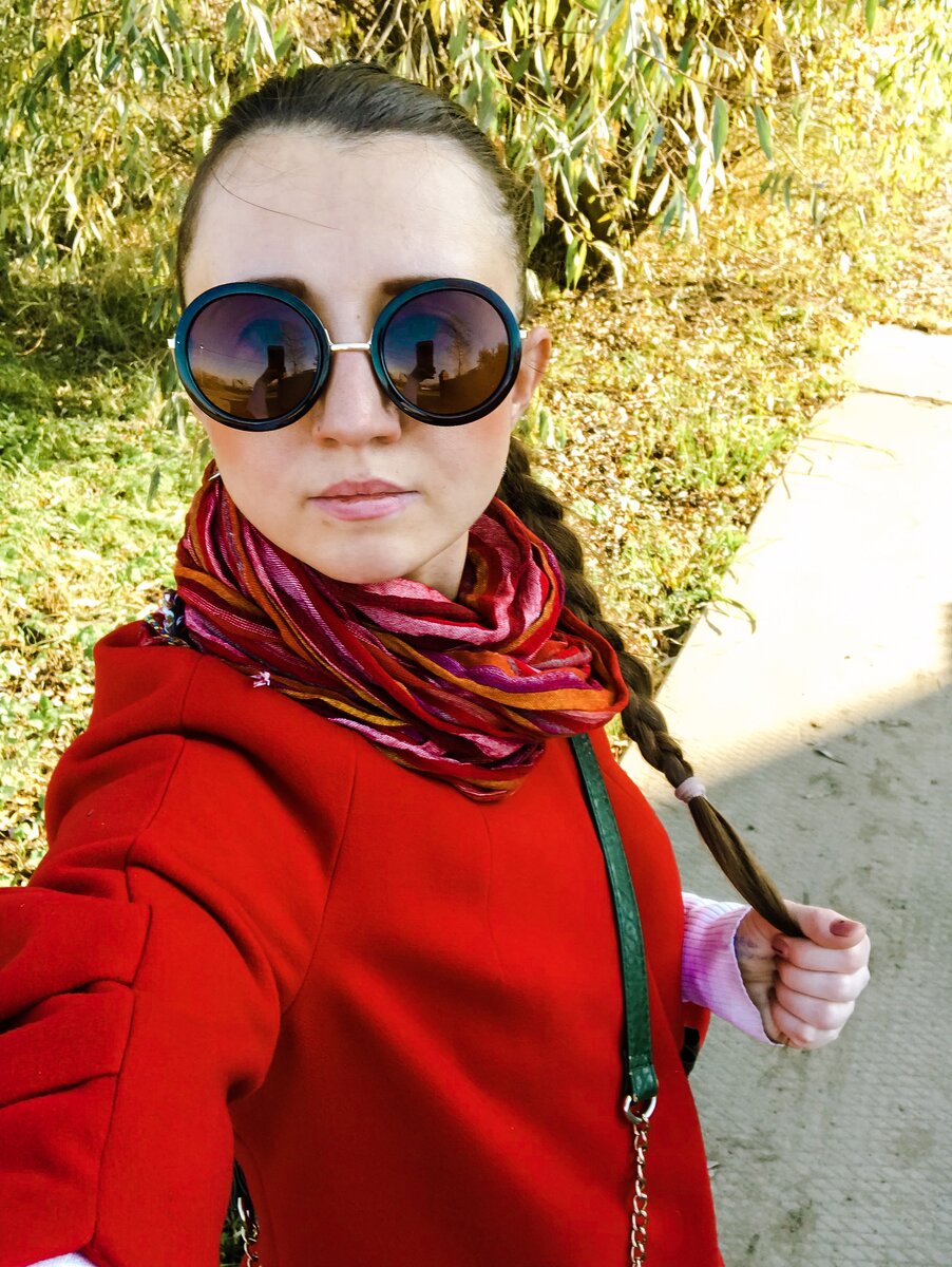 Фото из личного архива. Осень в этом году у нас в Подмосковье сказочная просто. Тёплая и щедрая.