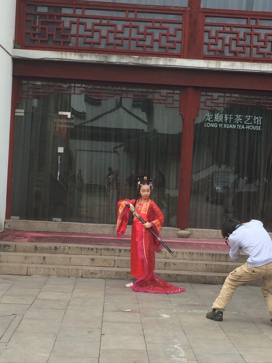Фотосессию поймала я на улице