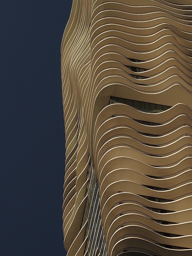 Aqua Tower. Фото: Google.ru