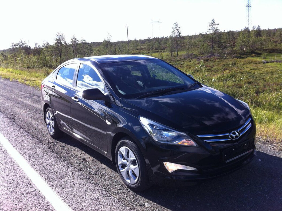 Вот такой солярис был у него, на фото конечно не он, т.к. тех фото и не осталось.