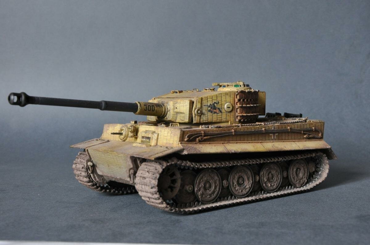 Tiger t612. Немецкий танк т-6 тигр. Немецкий танк т6. Тигр танк t6. PZKPFW vi Ausf.h1 "тигр".