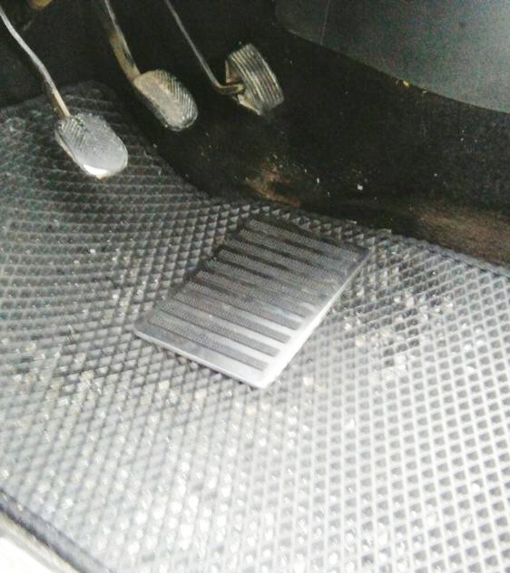 Коврик на водительском месте в Жигулях