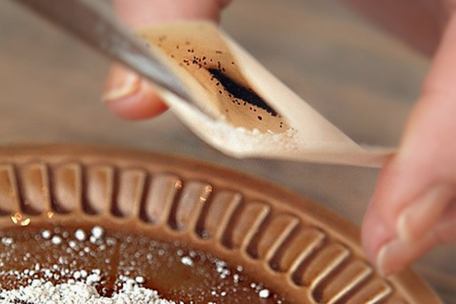 обработка мелких семян фунгицидом (фундазол или фитоспорин)