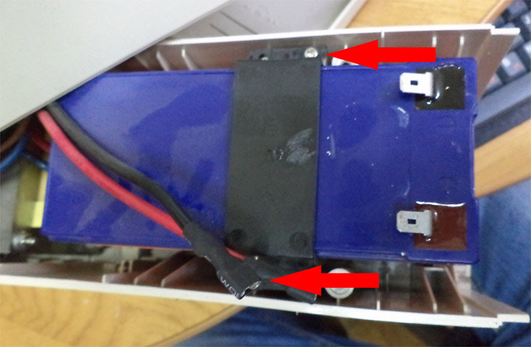 Как заменить аккумулятор на бесперебойнике APC UPS Battery Replacement: Smart UPS 1500, RBC7 YouTube