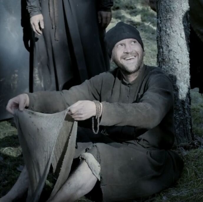 Кадр из фильма Монах и бес 2016 г. Источник: яндекс картинки