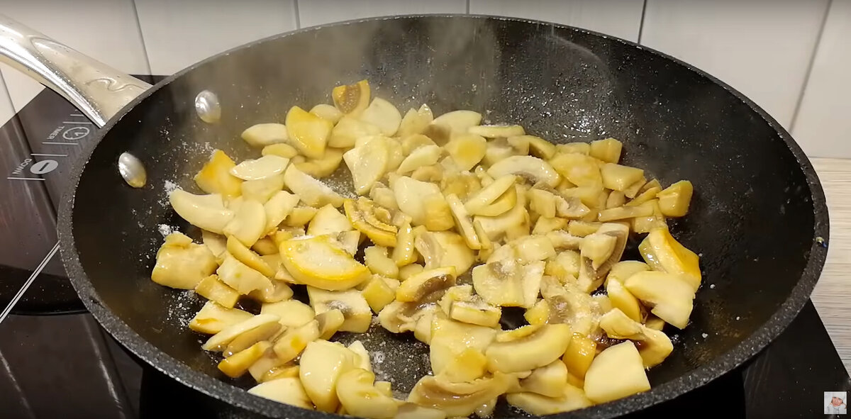 Салат не в тазике. Порционный, с курочкой и грибами