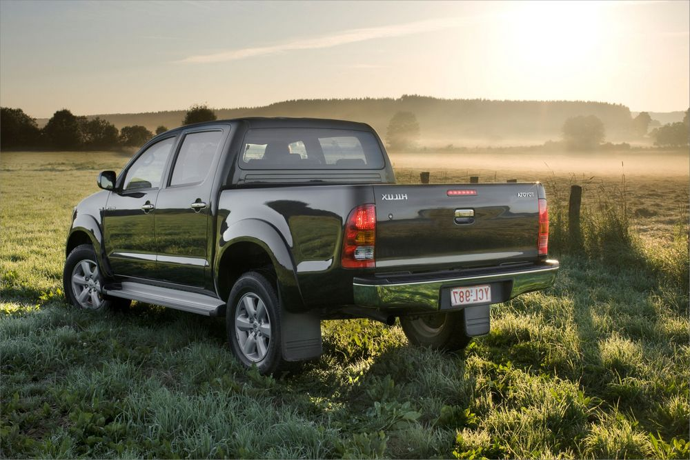 Пикап в объятиях солнца