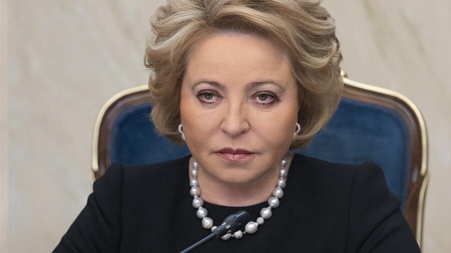 Матвиенко не думает. Фото из соцсетей