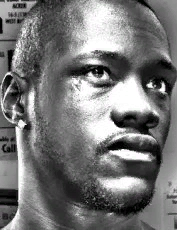 Прозвище: The Bronze Bomber Весовая категория: супертяжёлый вес
Дата рождения: 22.10.1985 (34 года)
Место рождения: Тускалуза, штат Алабама, США
Место жительства: там же
Страна: США
Боевая стойка: правша
Рост: 201 см
Размах рук: 213 см
