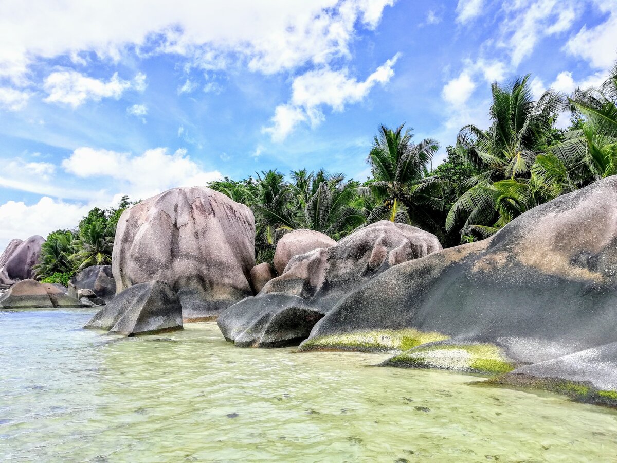 Остров Ла Диг