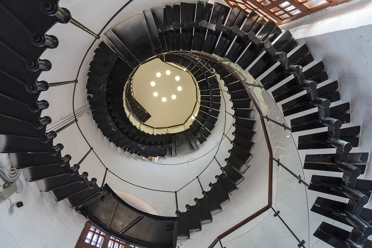 Винтовая лестница.                                                                      Фото Александра Щепина