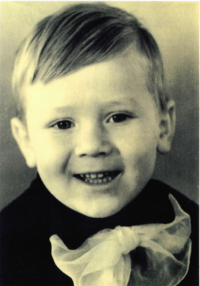 Маленький Андрюша Краско