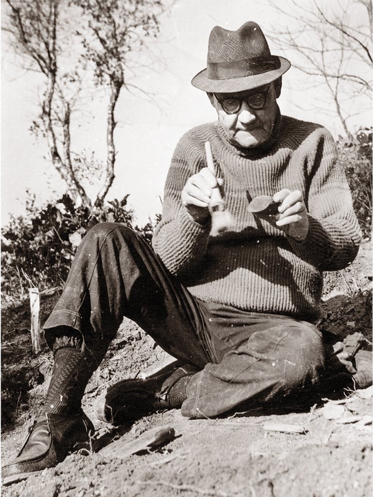 Археолог Алексей Окладников. Из открытых источников