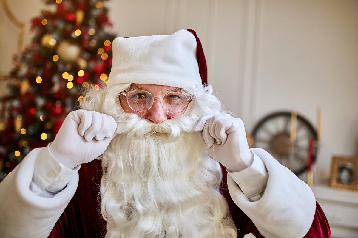 Как сделать бороду Деда Мороза своими руками?