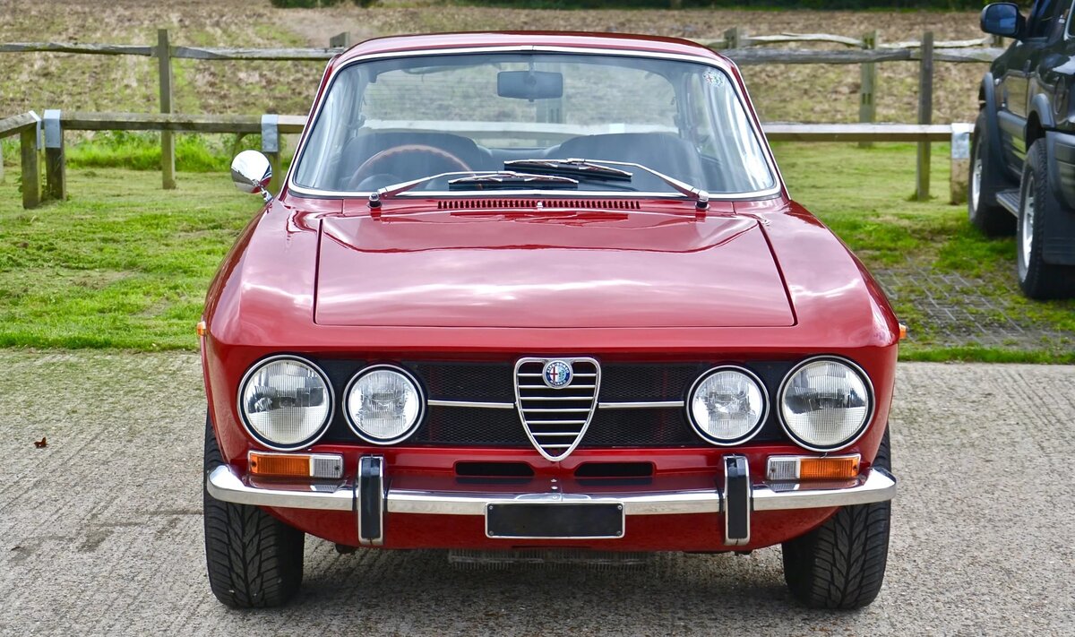 Alfa Romeo 1750 GTV