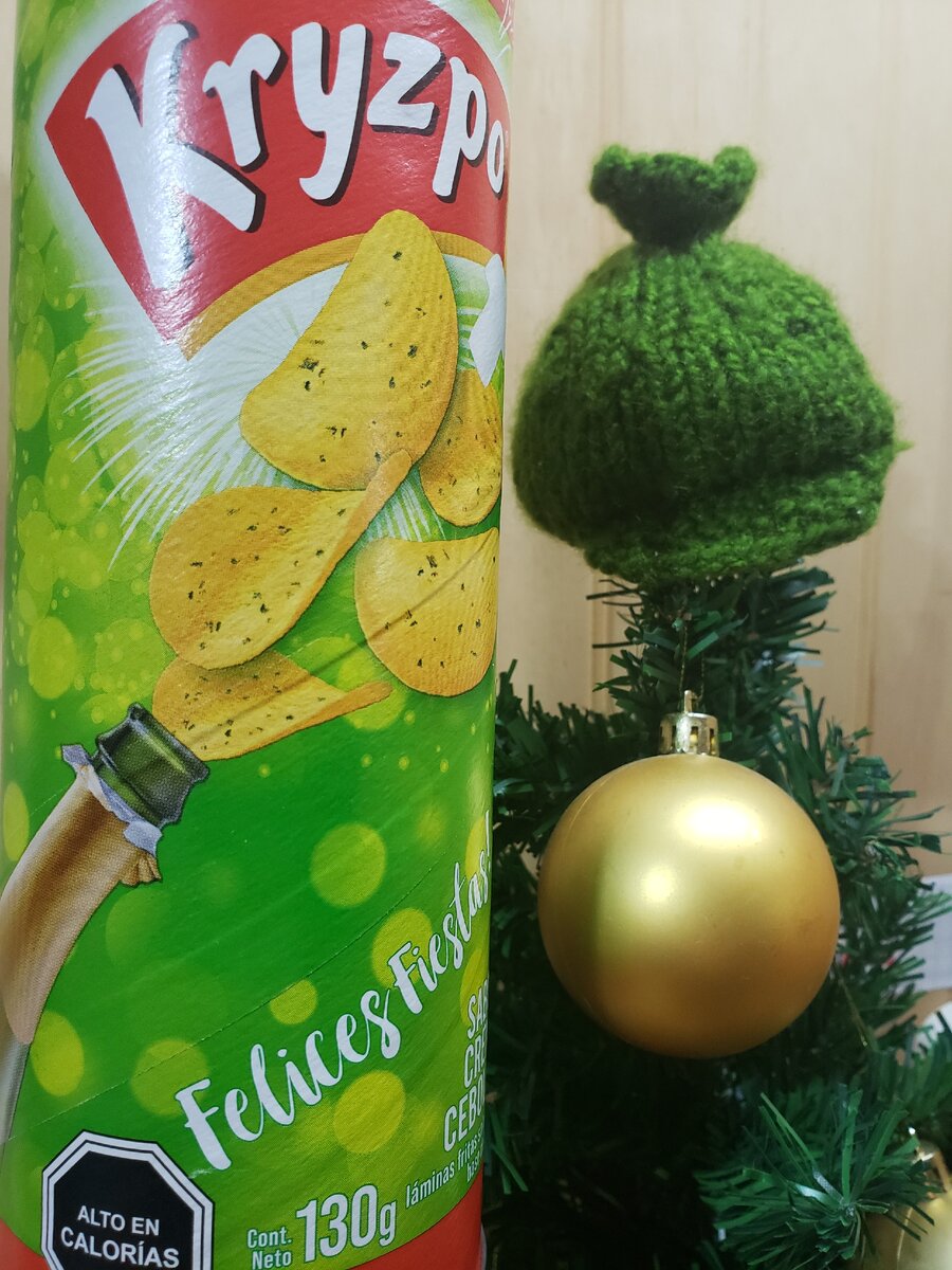 Странный праздничный дизайн чипсов