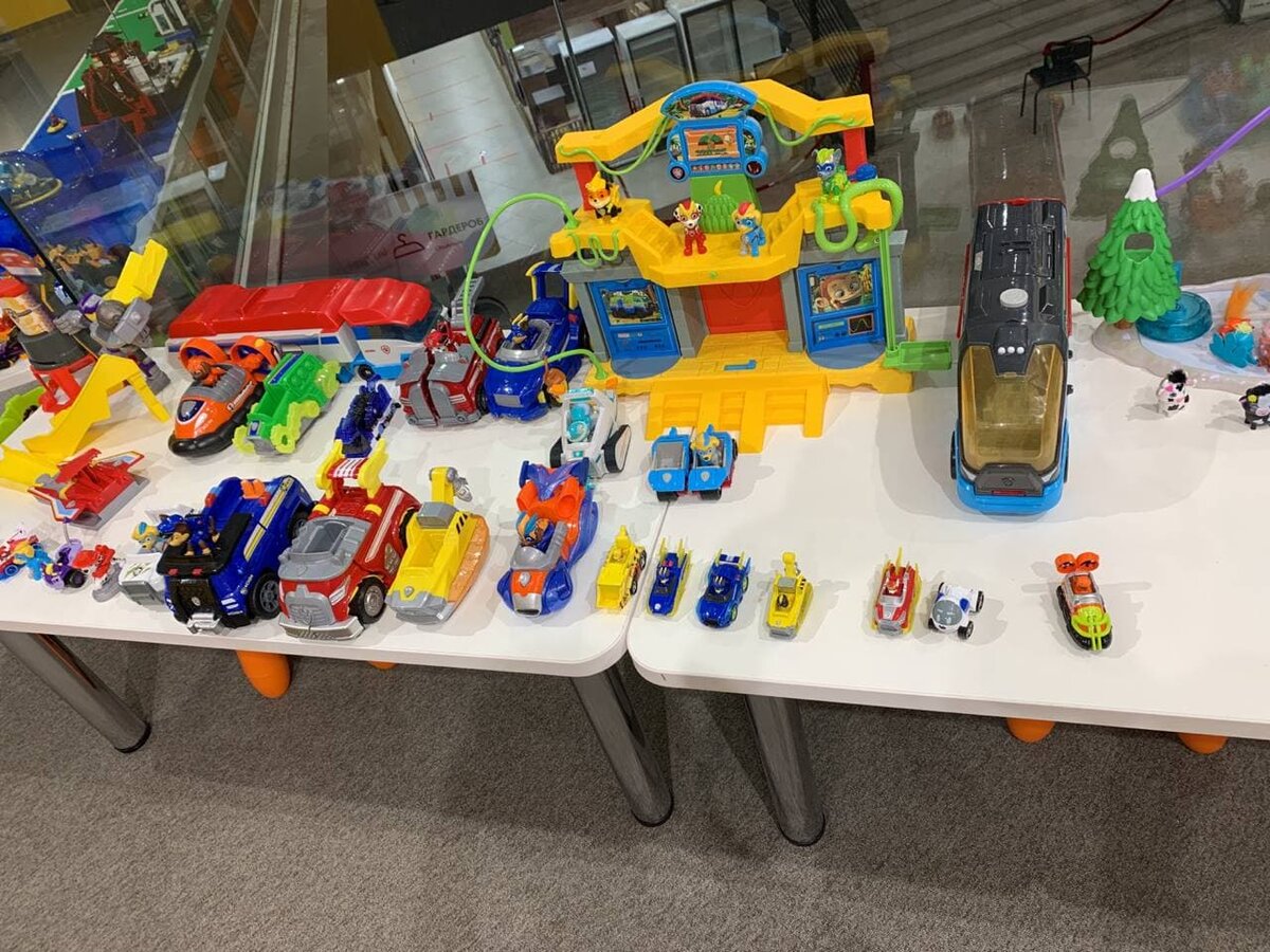 База спасателей в игровой комнате Trend Toys