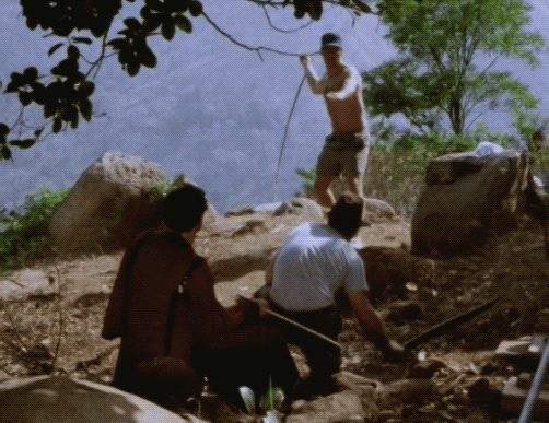 Фотографии со съёмочных площадок известных фильмов.