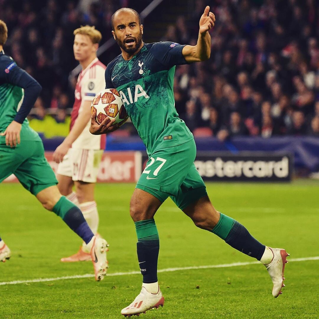 Герой игры - Лукас Моура, забивший три гола