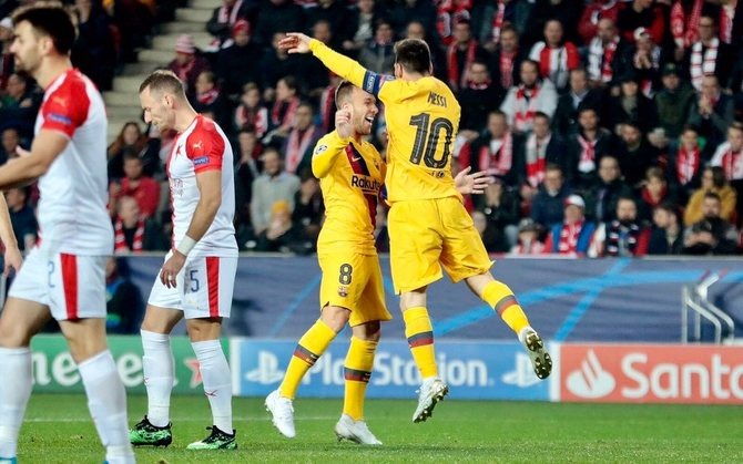 У Барселоны есть проблемы - и Месси/twitter.com/FCBarcelona