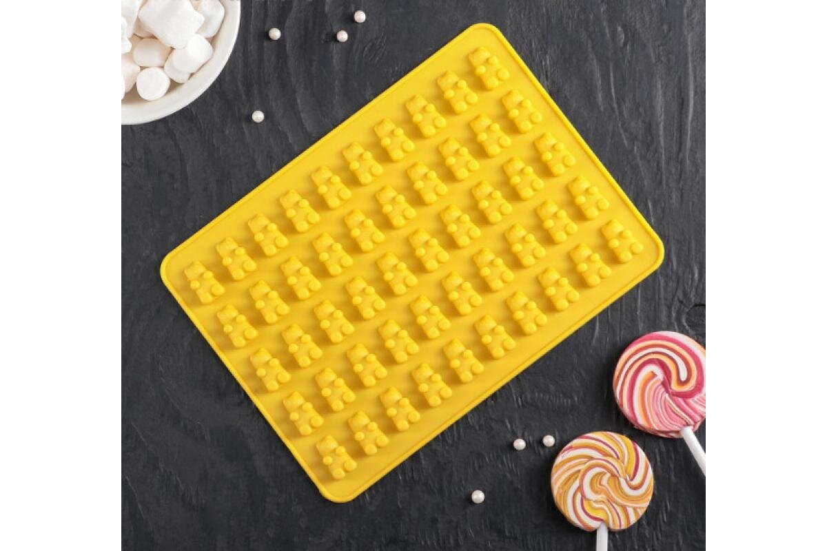 Силиконовая форма для приготовления мармеладных мишек.