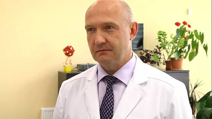 Главный врач ЦГБ Ноябрьска Олег Шалаев. 
