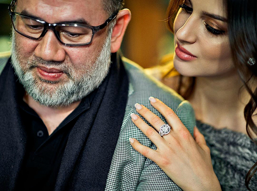 Свадьба Оксаны и Мухаммада была в июне-2018. А ровно через год - развод!