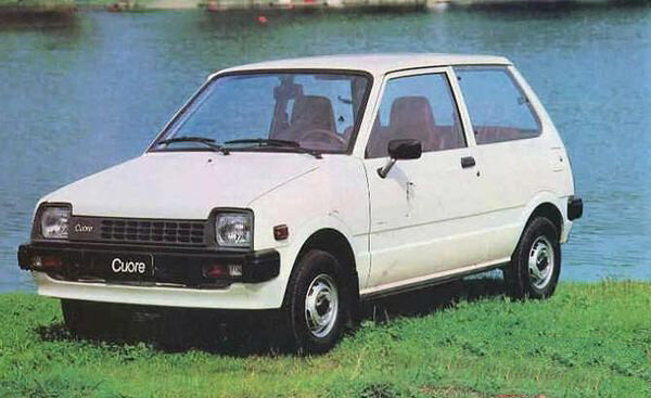 Мир ока. Дайхацу 1980 Дайхатсу Куоре. Daihatsu Mira 1985. Daihatsu Mira 1980. Daihatsu Mira Ока.