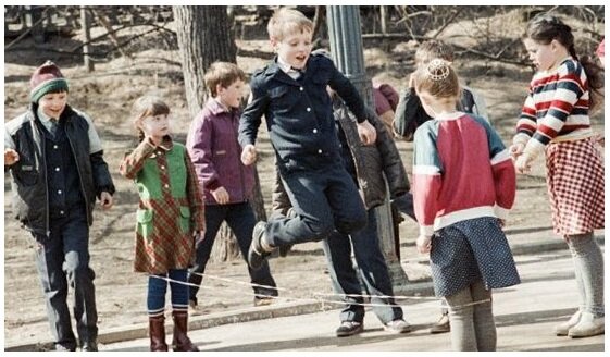 игра в резиночки