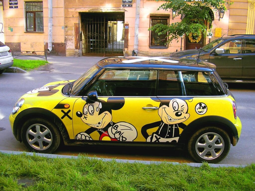 Это не тот автомобиль, но выглядит прикольно )