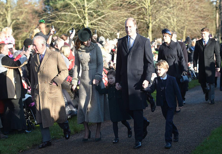 Чета Кембриджских с детьми на Рождественской службе в Сандригеме